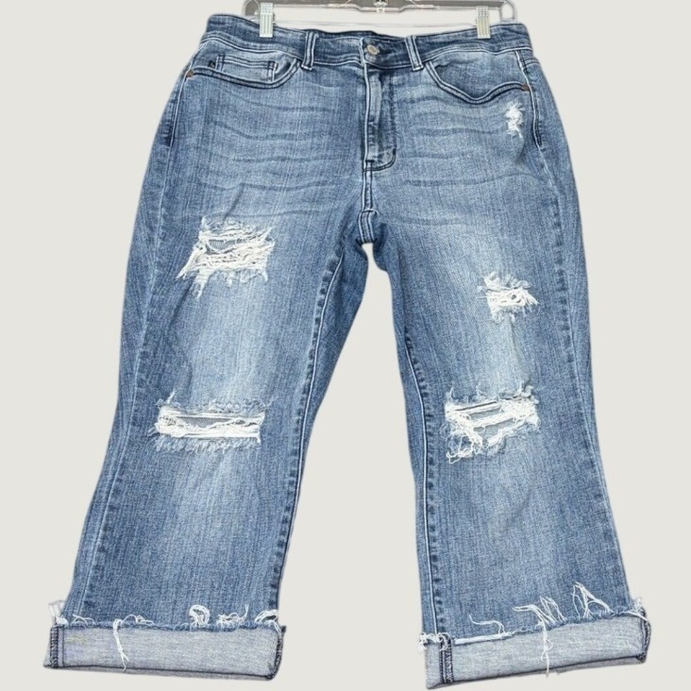 Judy Blue Straight Fit Distressed Cropped Jeans 14W Medium Wash JB82425MD-PL